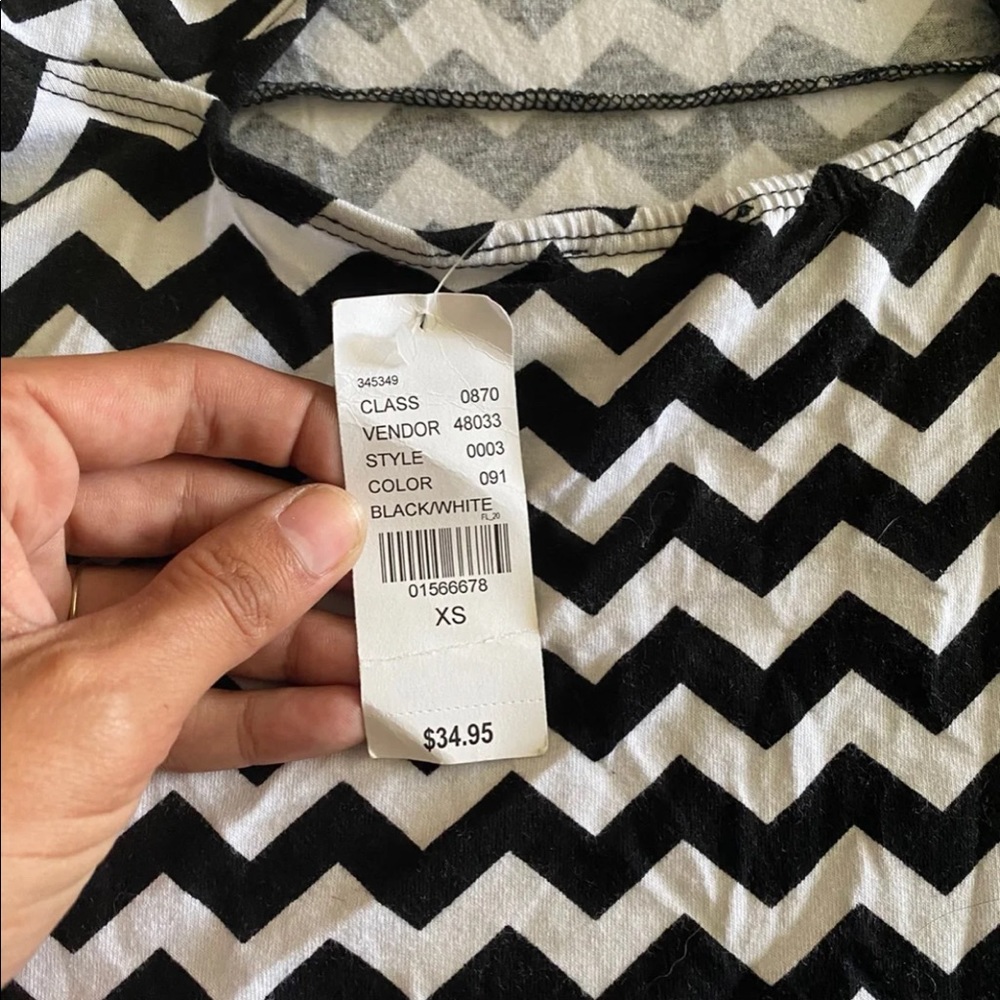 Dress - Picture 6 of 6